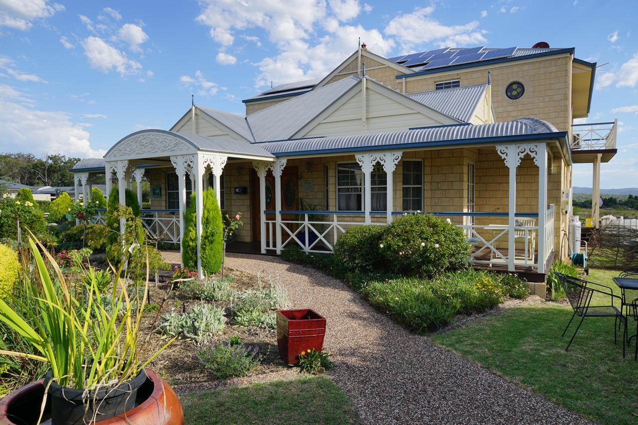 Bed and Breakfast Grovely House Stanthorpe Exterior foto