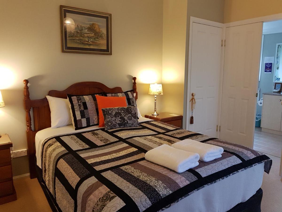Bed and Breakfast Grovely House Stanthorpe Exterior foto